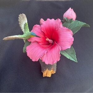 Vintage Gift Hummingbird Figurine Pink Hibiscus Tropical Bird Decor